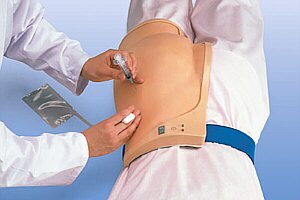 Pr�tesis dettachable de nalga, c/indicadores electr�nicos, p/practicar inyecciones intramusculares W30504