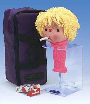 Smokey Sue - Los peligros de fumar  W43010